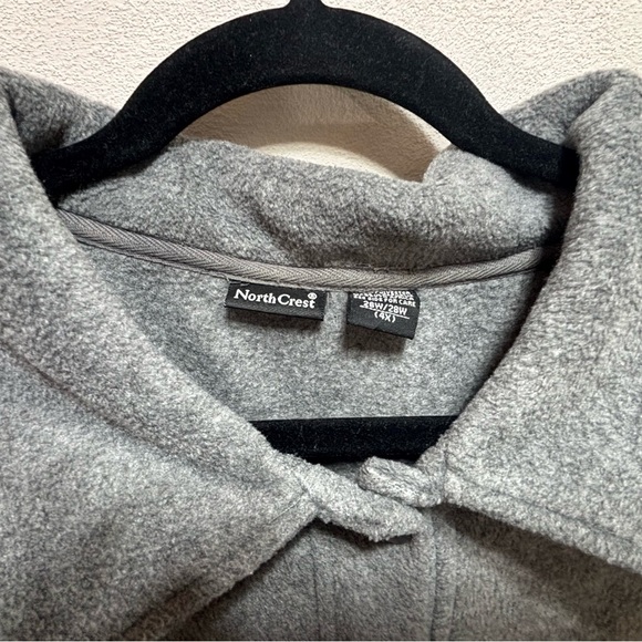 Plus Size Fleece Northcrest Light Gray Cozy Fleece 4X - Picture 2 of 5